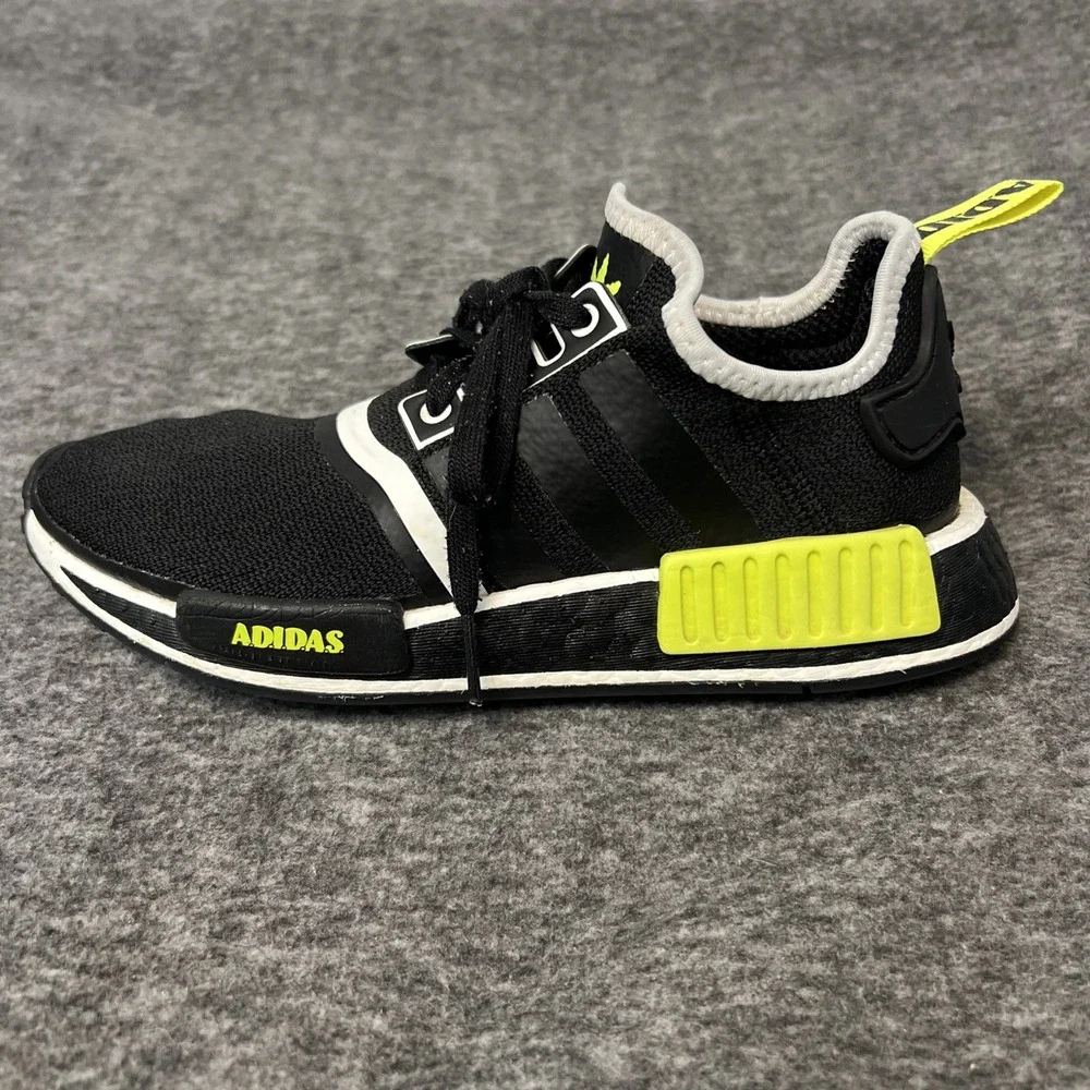 Adidas LHG 029003 Size 4.5 Men, 5.5 Women Black & White, Yellow Highlights CLEAN